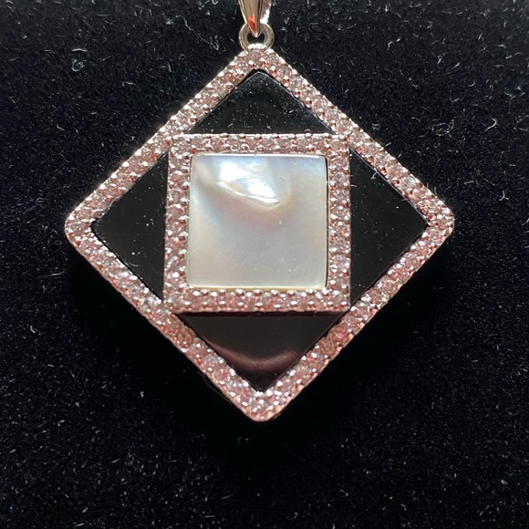 Fashion black and mother of pearl w crystals square pendant 1 " square. - Picture 1 of 8